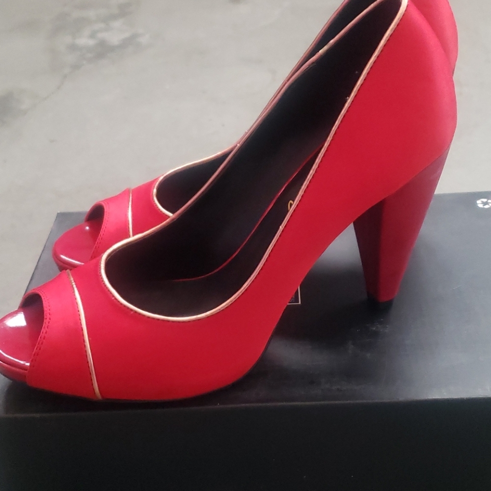 Miss Sixty Women Pump